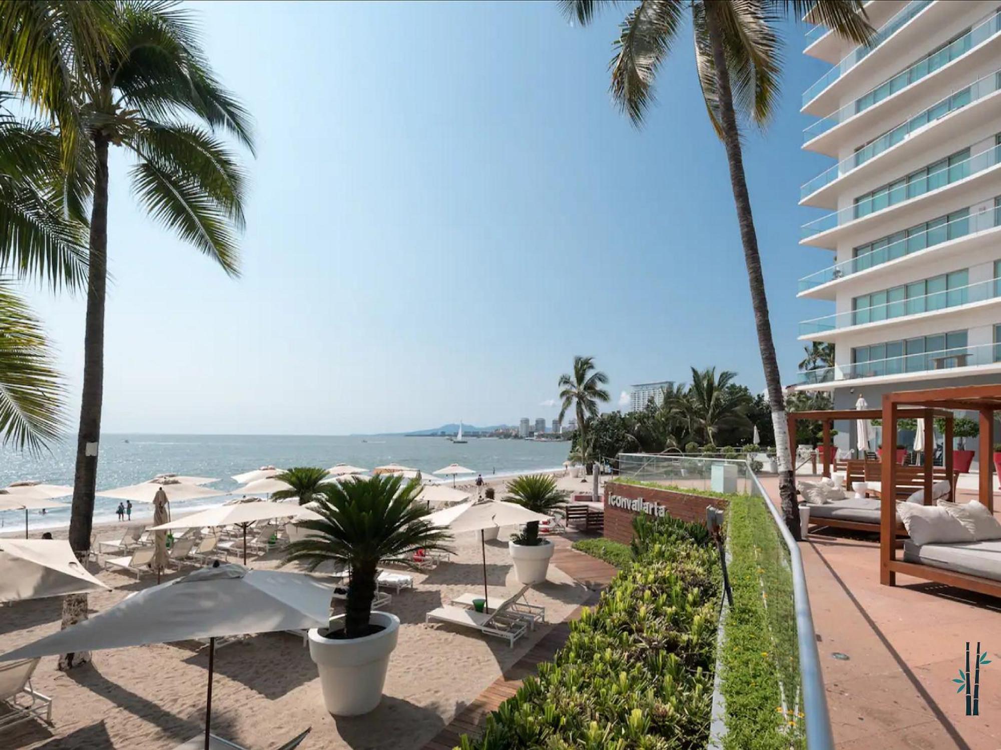Icon Vallarta Beach Front By Bamboo Skylife Puerto Vallarta Exterior foto