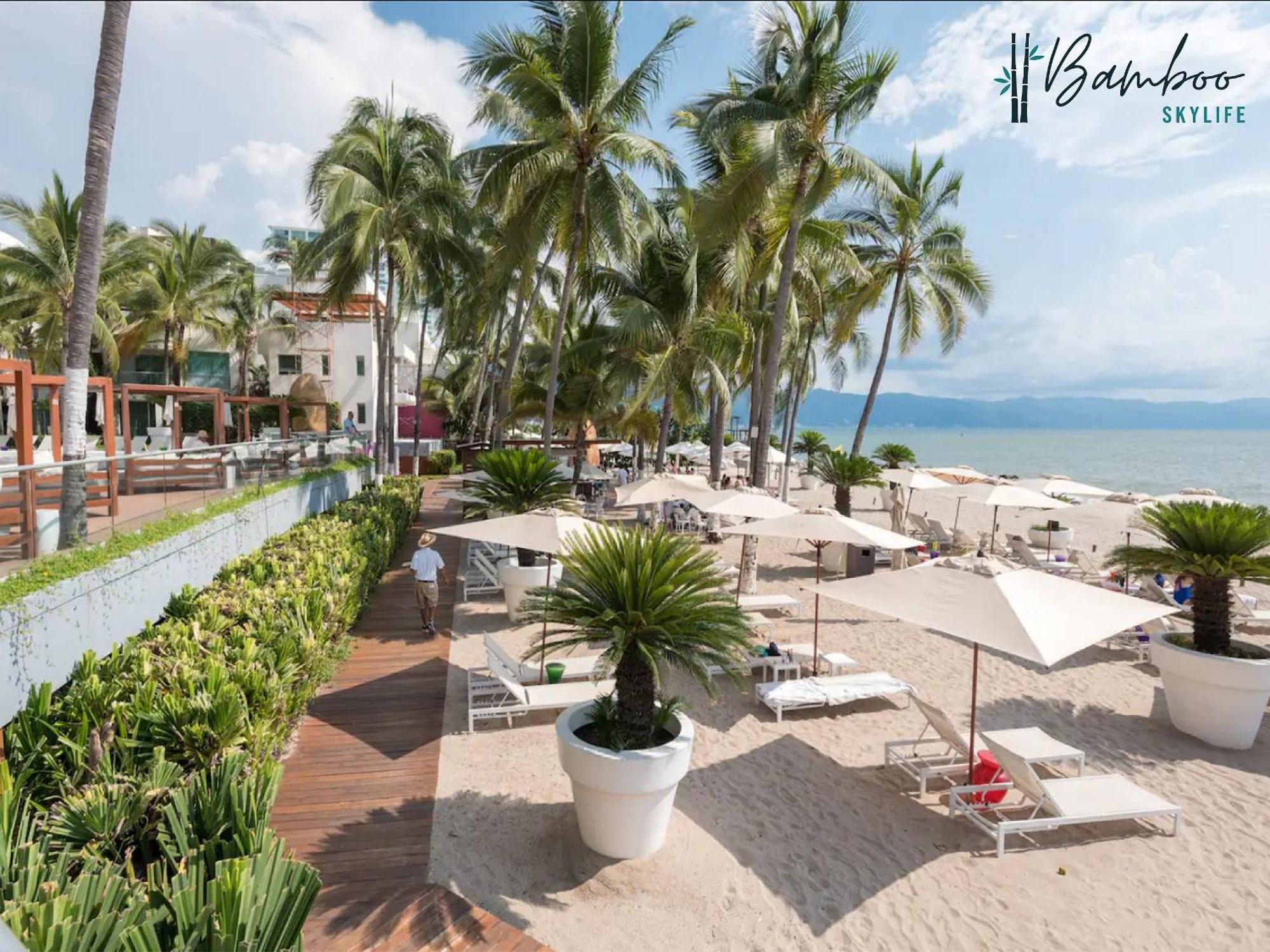 Icon Vallarta Beach Front By Bamboo Skylife Puerto Vallarta Exterior foto